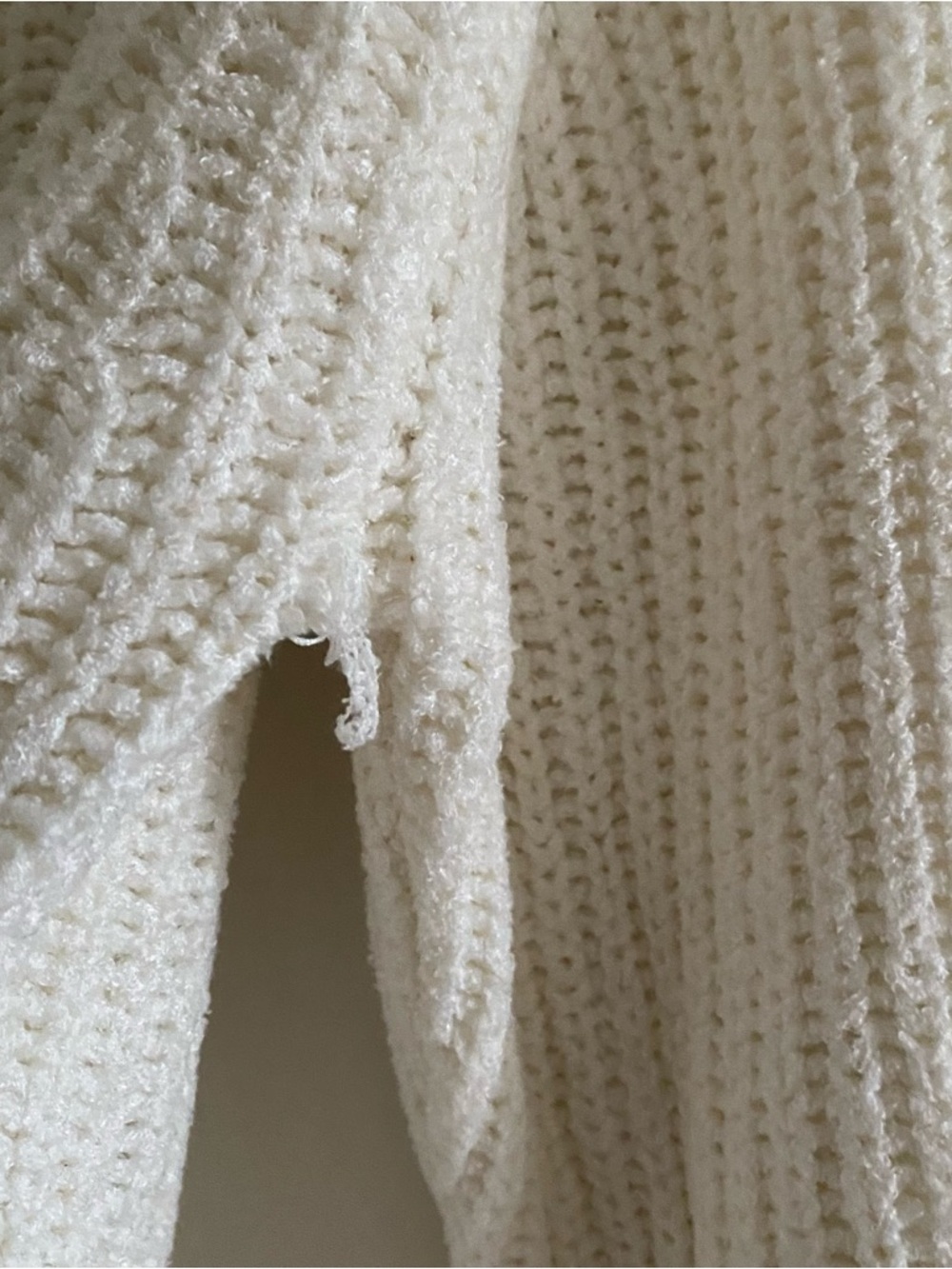 Aritzia Wilfred Essential Chenille Crewneck Sweater - Picture 14 of 16